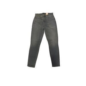 NWT Light blue jeans Lucky Brand size 10/30 R